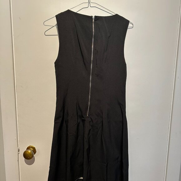 Little black dress - Picture 3 of 3